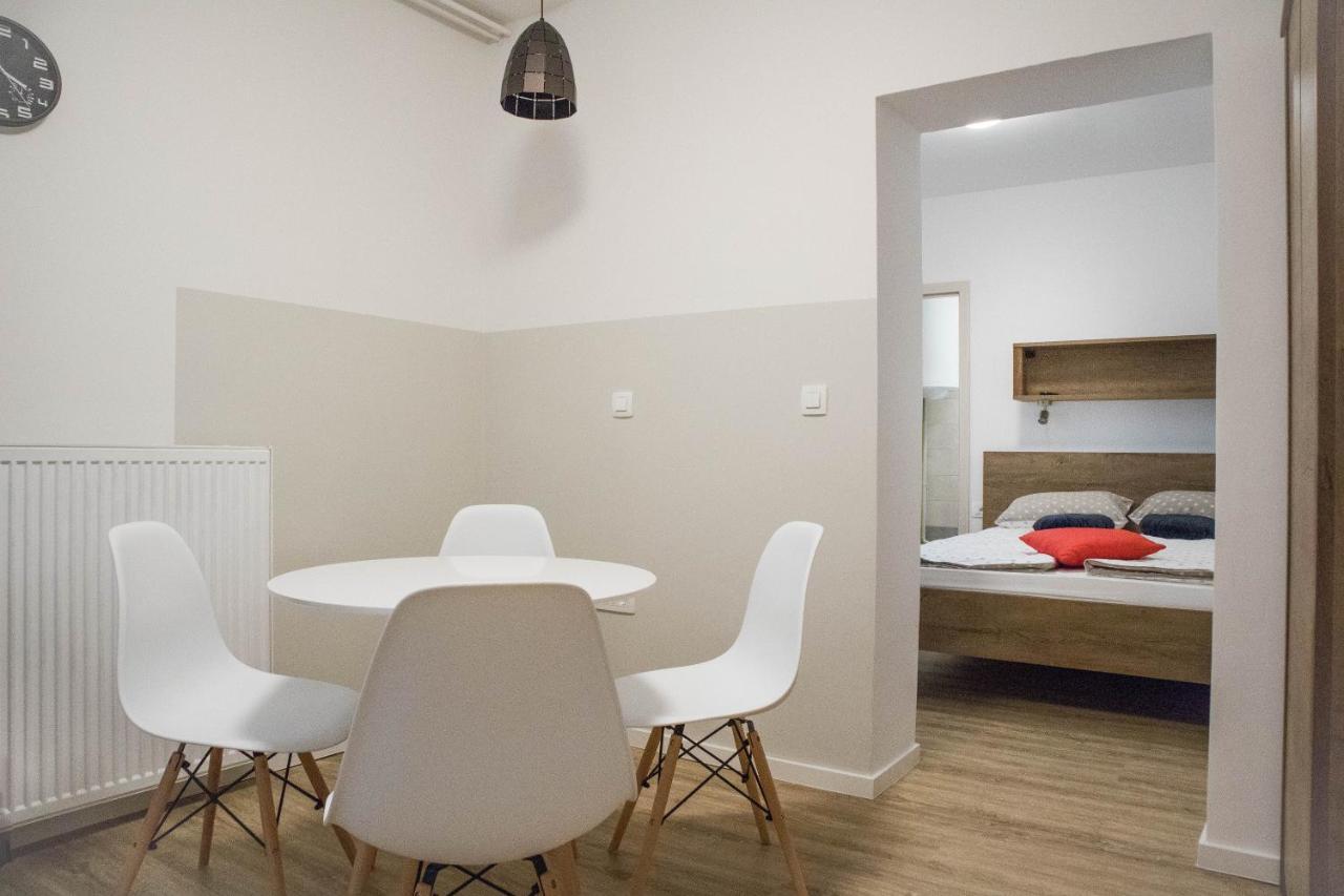 Jantar Apartmaji Novo Mesto Exterior foto